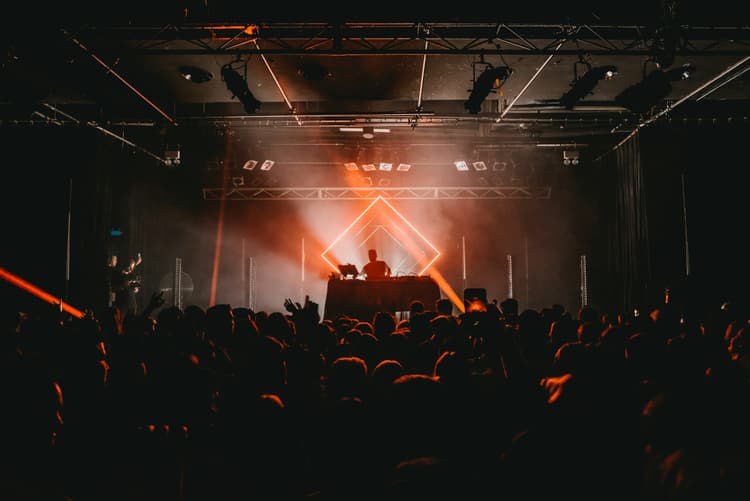 RhythmWave Sounds